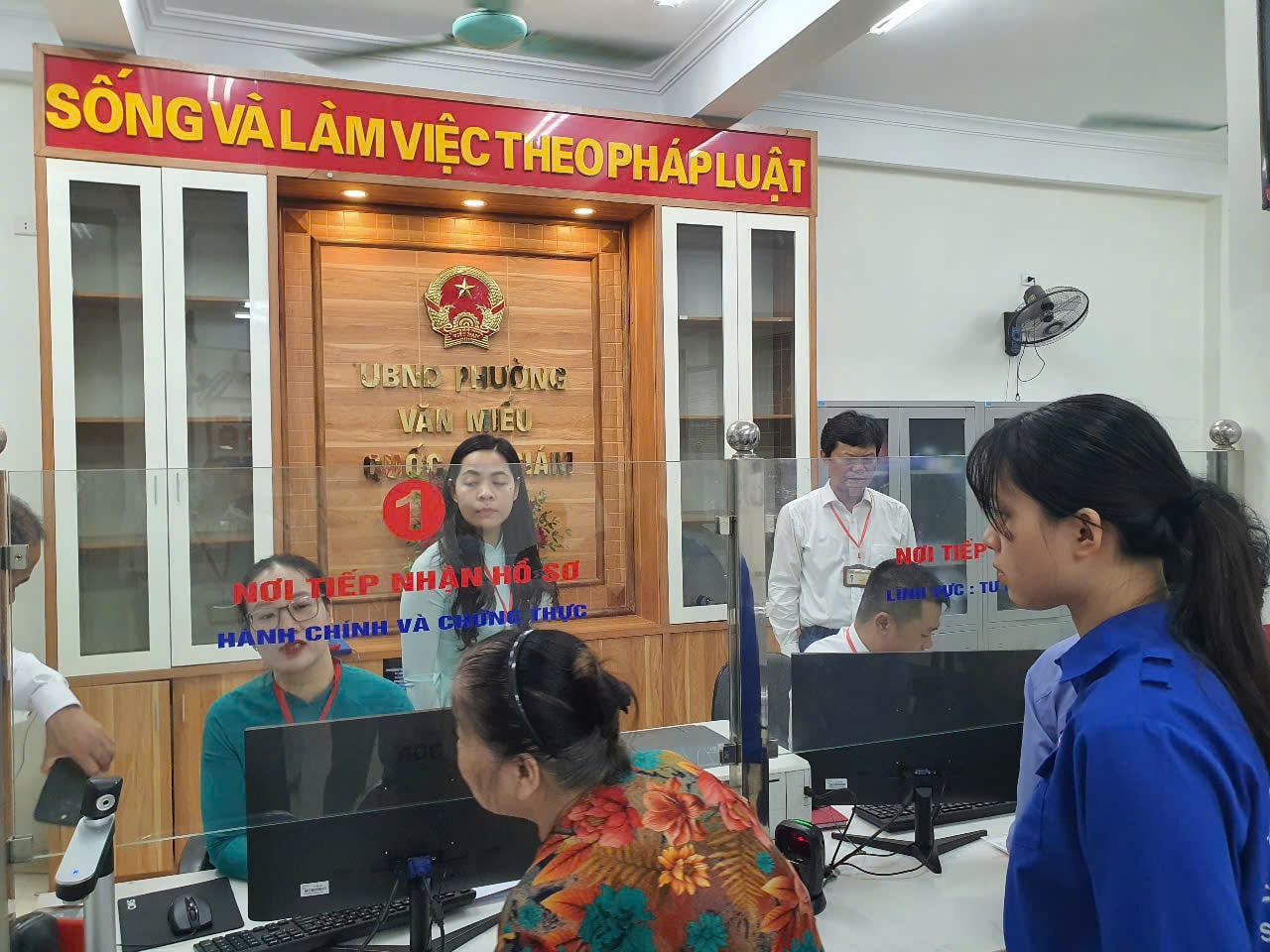 van-mieu-2.jpg