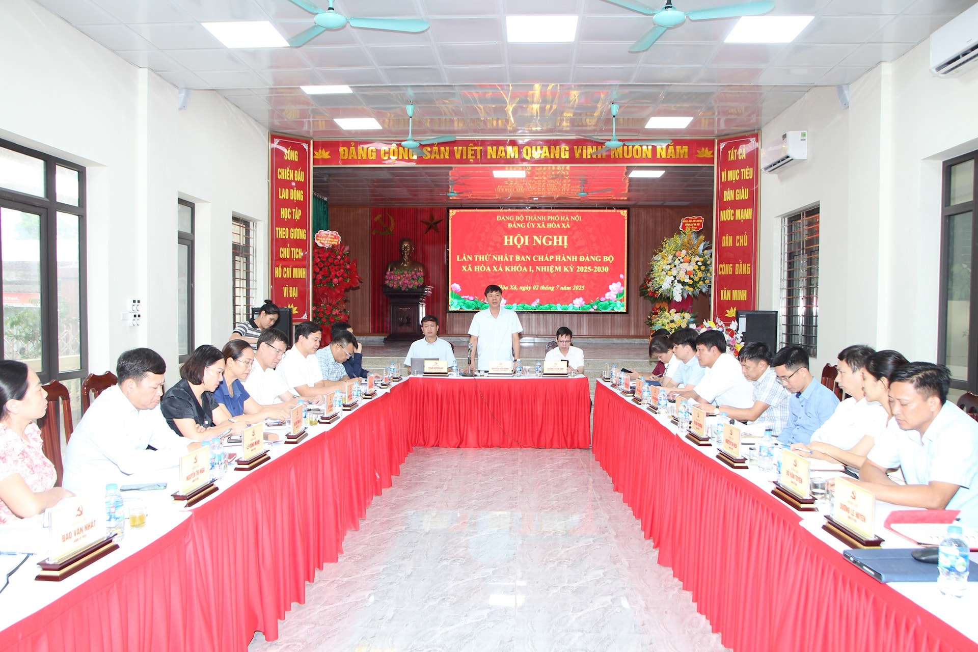 bch-dang-bo-xa-hoa-xa1.jpg