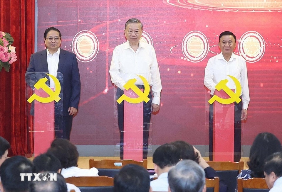 Tổng Bí thư Tô Lâm chủ trì hội nghị sơ kết về thực hiện Nghị quyết 57-NQ/TW Tổng Bí thư Tô Lâm chủ trì hội nghị sơ kết về thực hiện Nghị quyết 57-NQ/TW