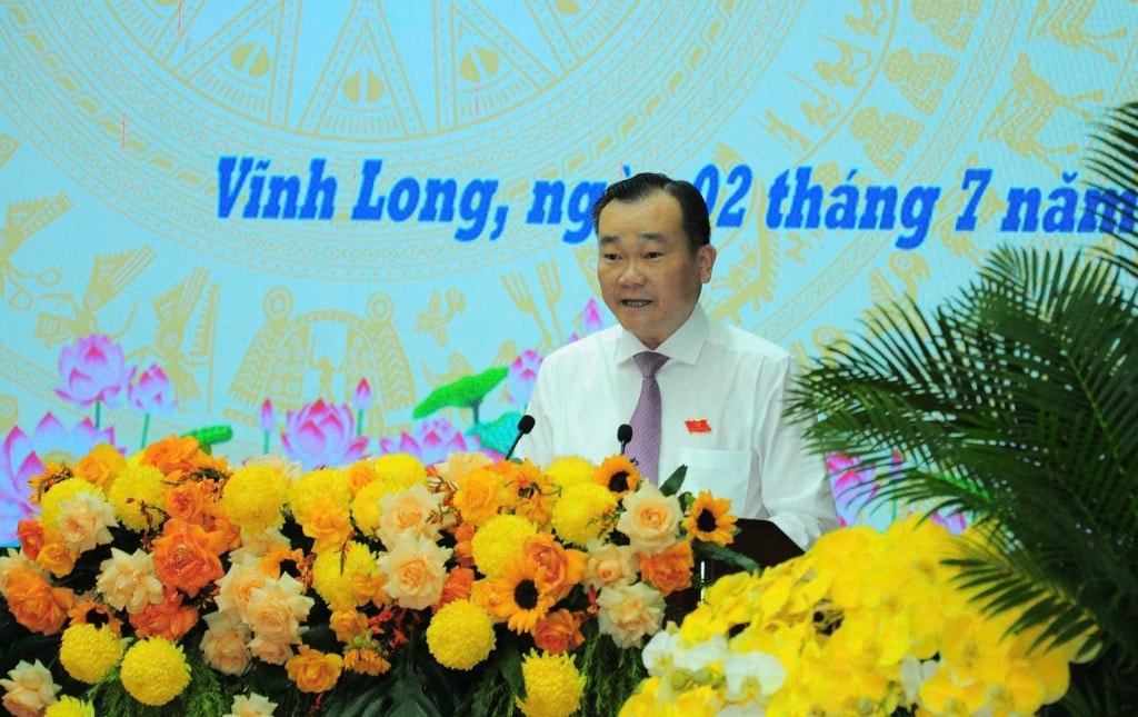 Chủ tịch HĐND tỉnh Vĩnh Long Nguyễn Minh Dũng phát biểu khai mạc kỳ họp Chủ tịch HĐND tỉnh Vĩnh Long Nguyễn Minh Dũng phát biểu khai mạc kỳ họp