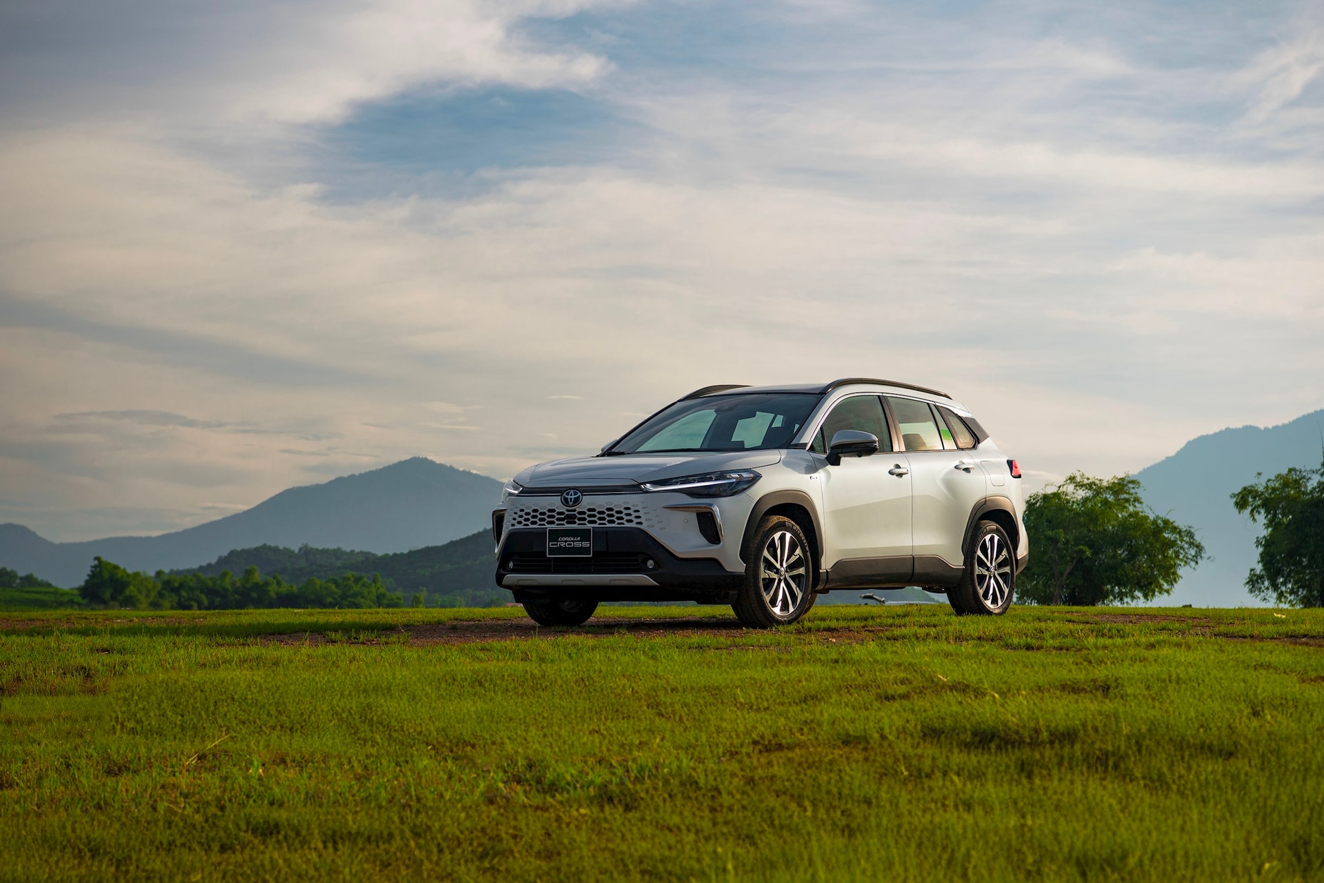 toyota-corolla-cross-77.jpg