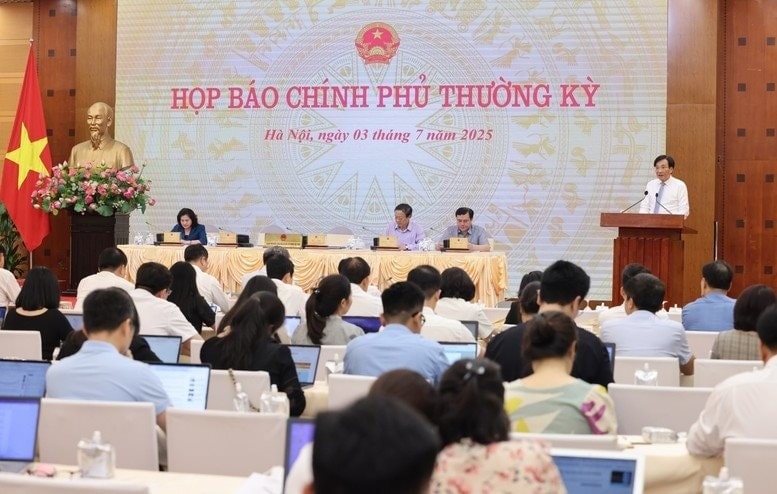 Bộ trưởng, Chủ nhiệm Văn phòng Chính phủ Trần Văn Sơn chủ trì buổi họp báo Chính phủ thường kỳ tháng 6/2025. Bộ trưởng, Chủ nhiệm Văn phòng Chính phủ Trần Văn Sơn chủ trì buổi họp báo Chính phủ thường kỳ tháng 6/2025.