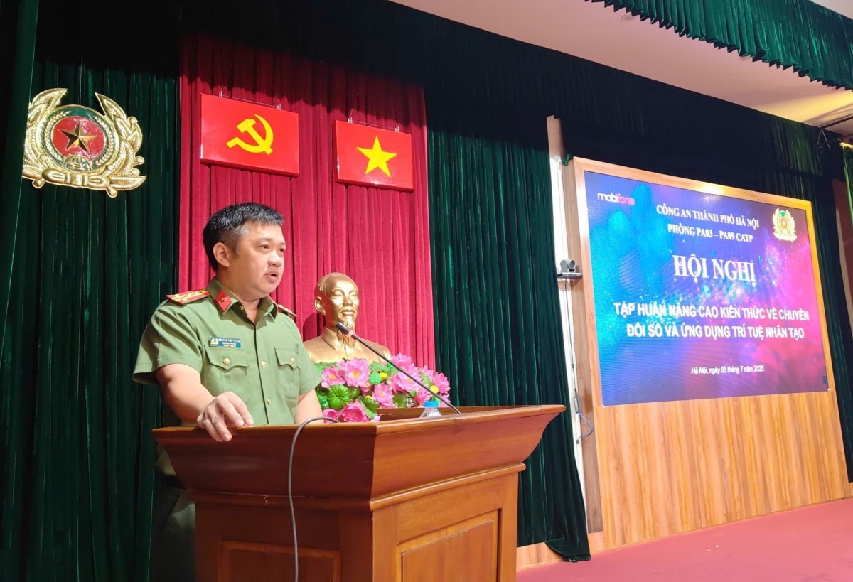 Tập huấn về Chuyển đổi số và AI: Nâng cao năng lực cho Công an Hà Nội trong kỷ nguyên mới