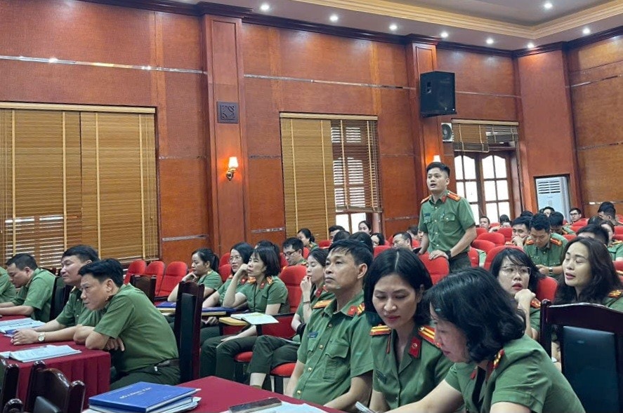 Tập huấn về Chuyển đổi số và AI: Nâng cao năng lực cho Công an Hà Nội trong kỷ nguyên mới