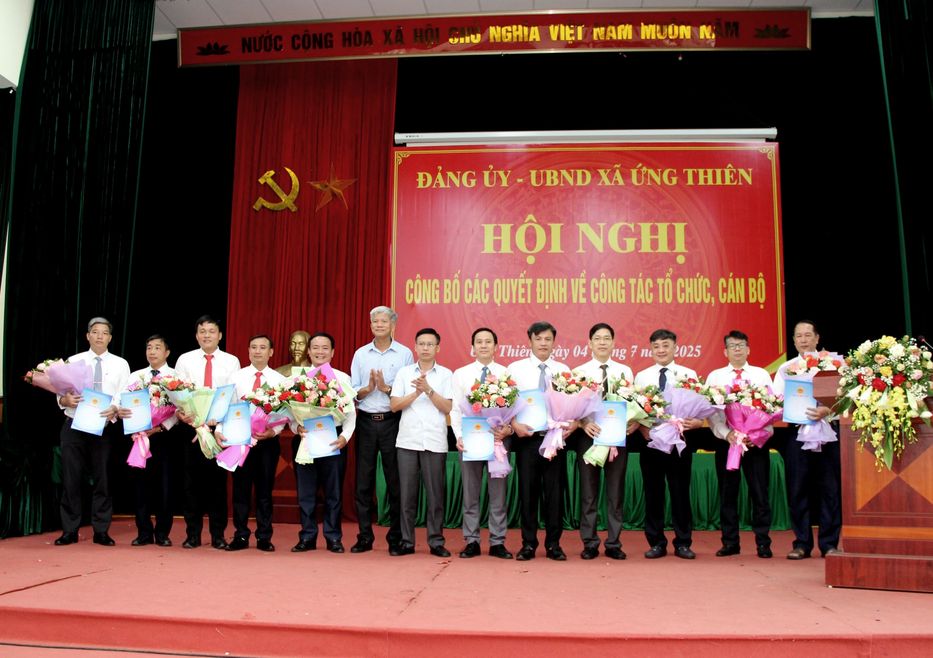 can-bo-ung-thien3.jpg