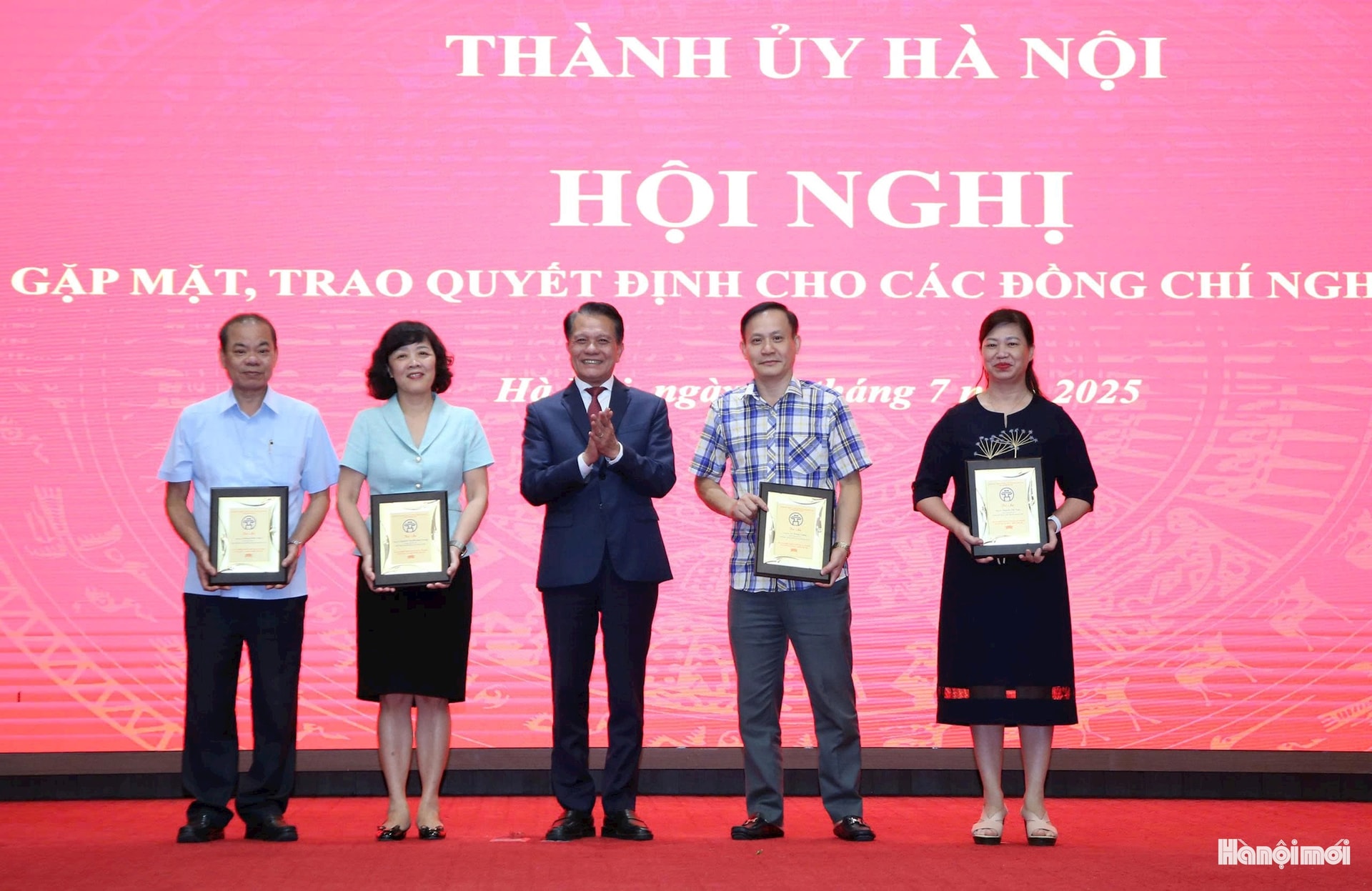 W_dc-quyet-luu-niem.jpg