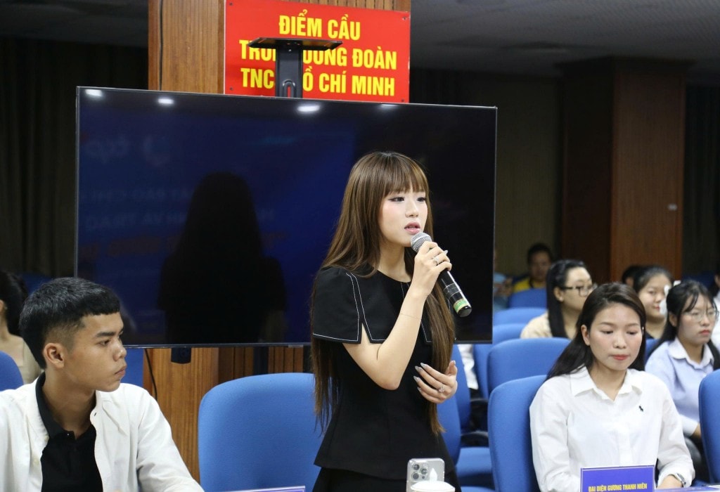 Nguyễn Nam Bảo Ngọc, Nguyễn Nam Bảo Ngọc,