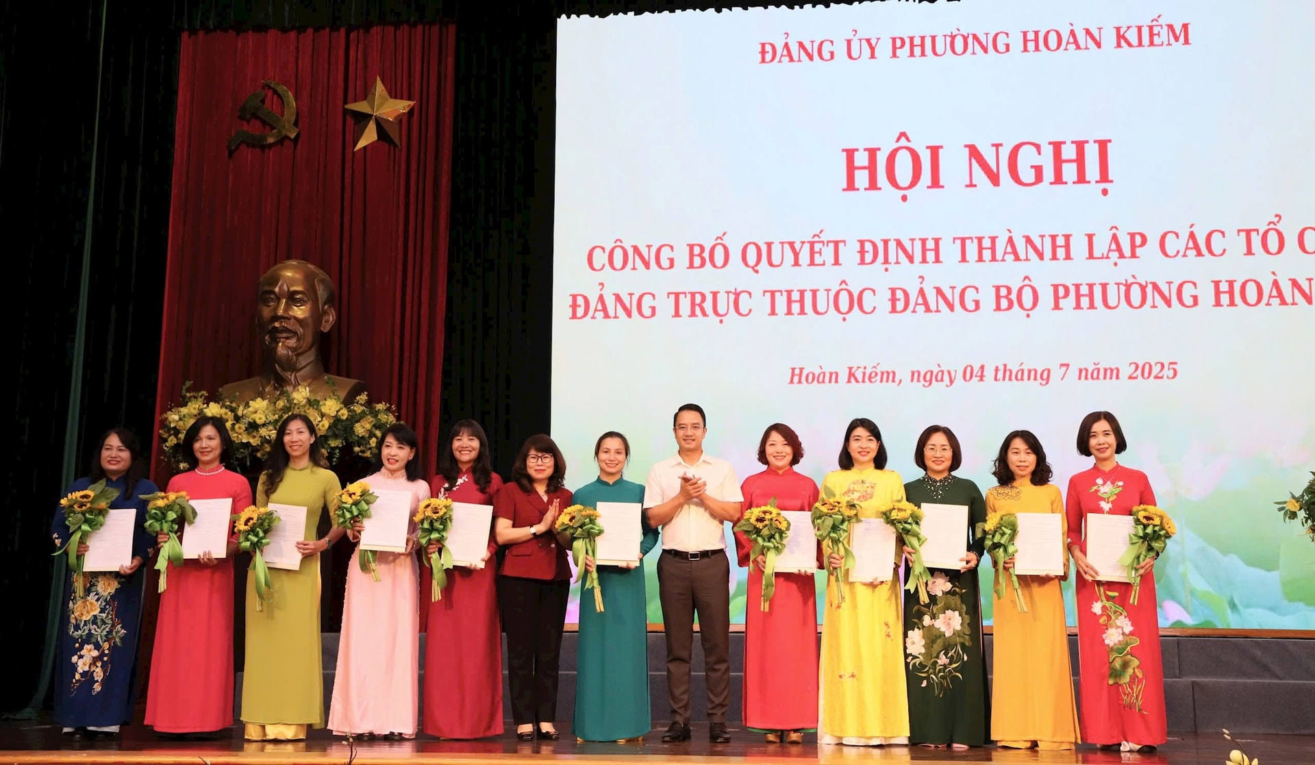 hk-a-tung-trao-.jpg