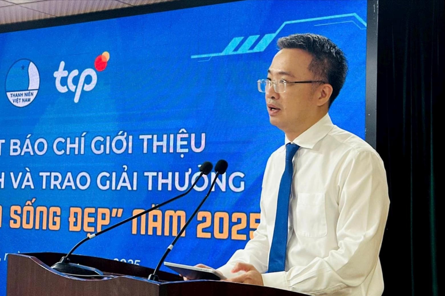 nguyen-tuong-lam(1).jpg