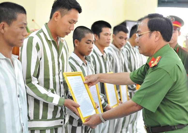 Hướng dẫn đặc xá năm 2025 (đợt 2)- Ảnh 1.
