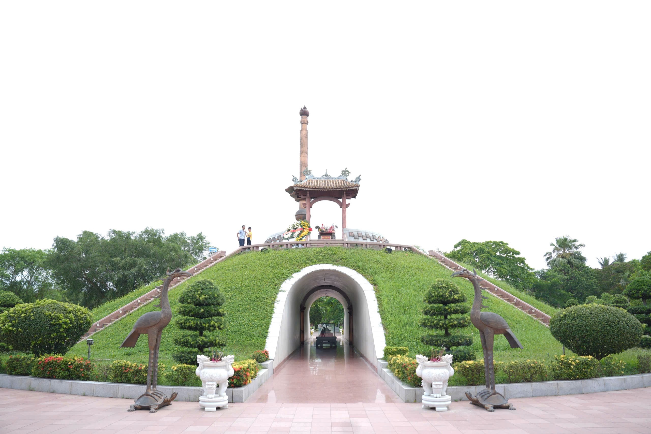 Tháng Bảy về miền đất thiêng Quảng Trị