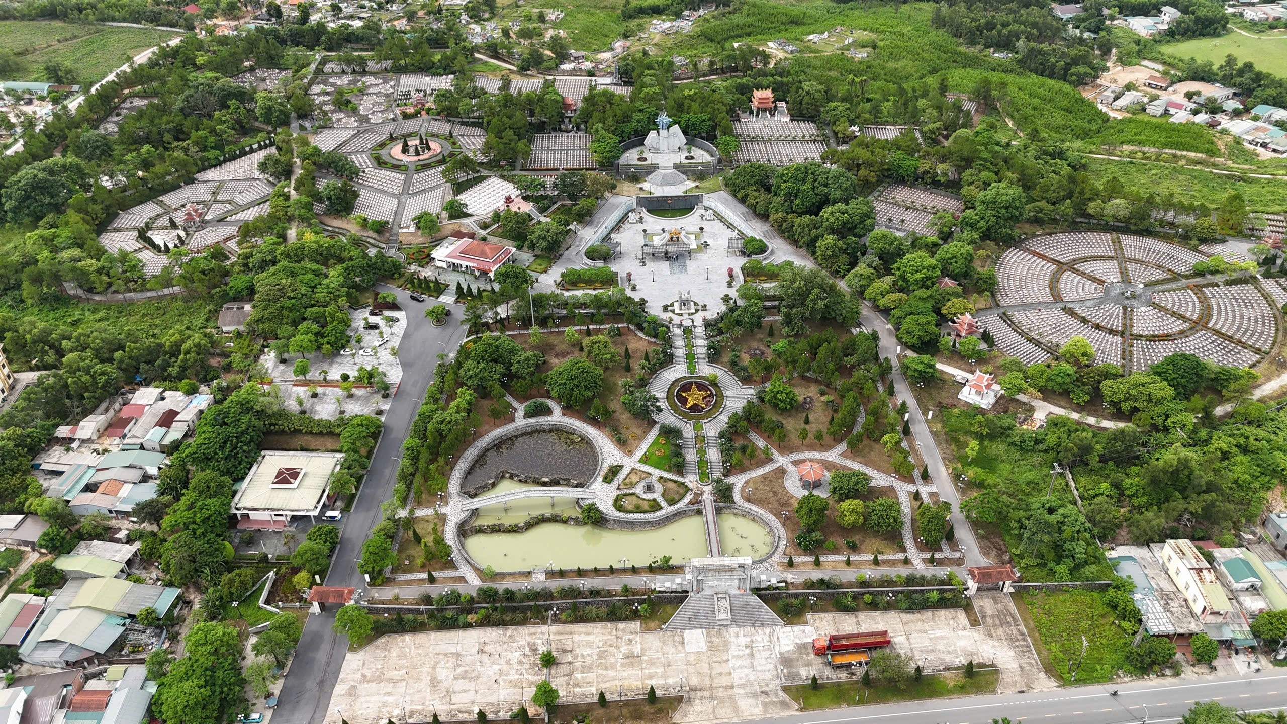 Tháng Bảy về miền đất thiêng Quảng Trị
