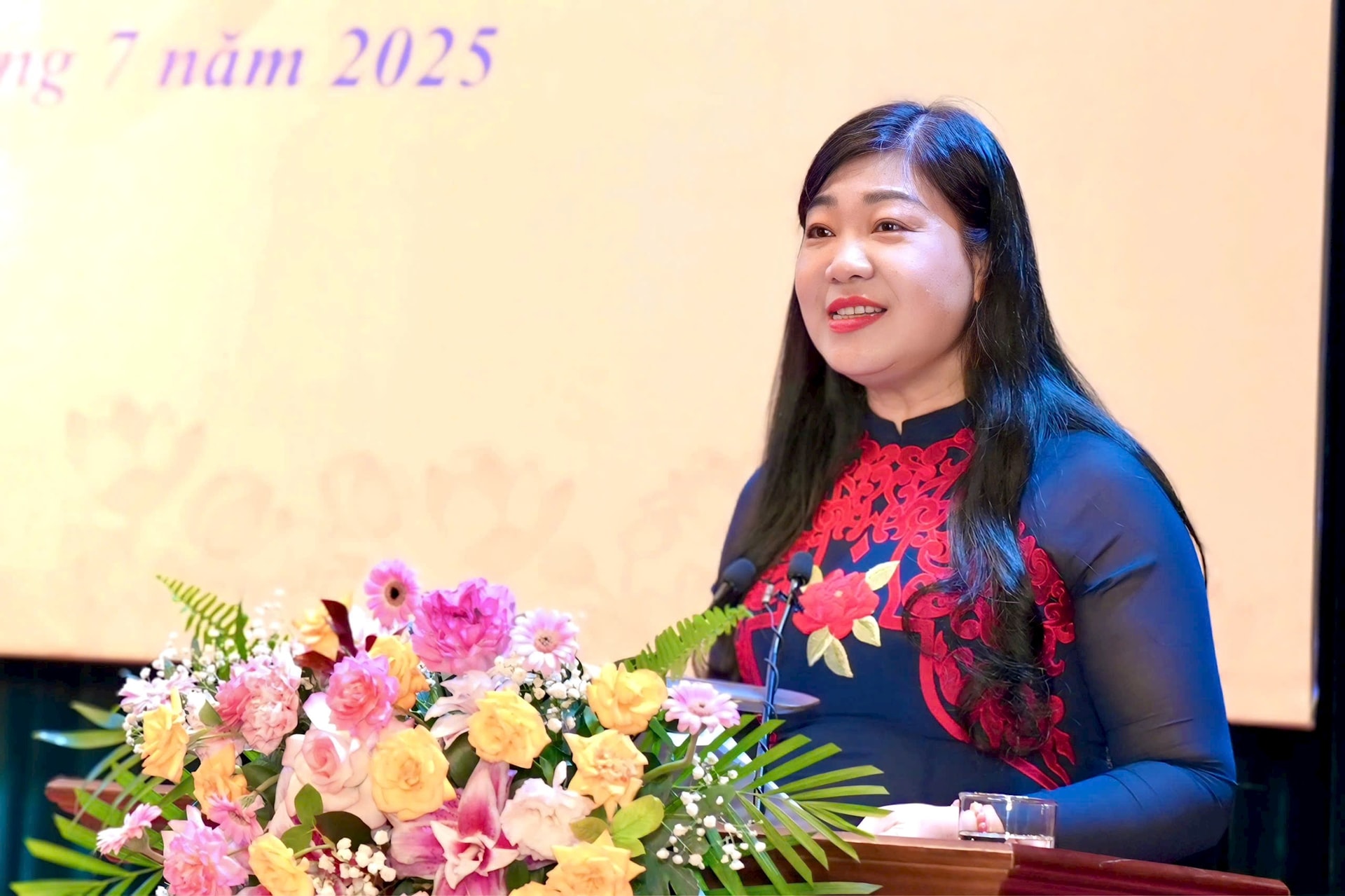 chi-lan-huong.jpg