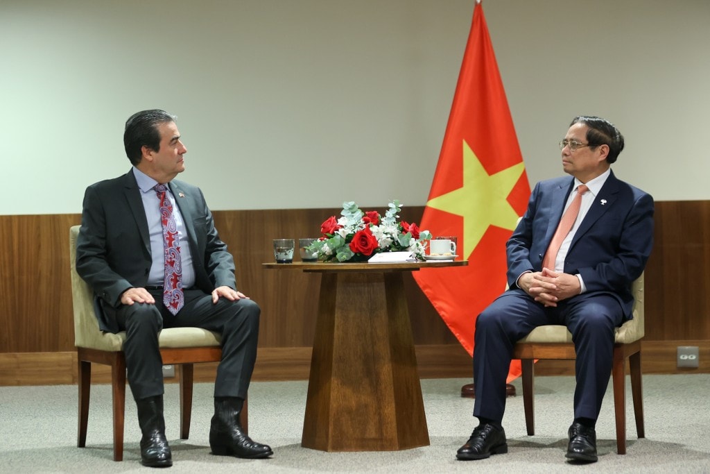 Thủ tướng Phạm Minh Chính mong muốn, Alterosa MK sẽ là cầu nối kết nối hợp tác, làm sâu sắc hơn nữa quan hệ song phương giữa hai nước trong những lĩnh vực công nghệ cao - Ảnh: VGP/Nhật Bắc Thủ tướng Phạm Minh Chính mong muốn, Alterosa MK sẽ là cầu nối kết nối hợp tác, làm sâu sắc hơn nữa quan hệ song phương giữa hai nước trong những lĩnh vực công nghệ cao - Ảnh: VGP/Nhật Bắc