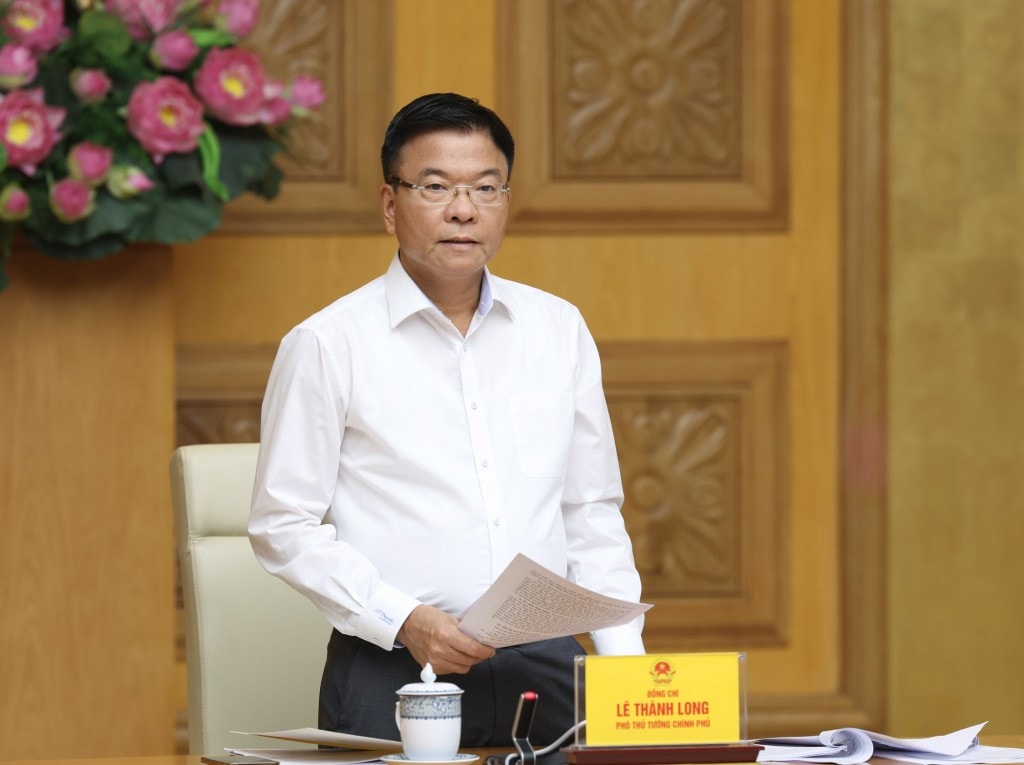 Phó Thủ tướng Lê Thành Long cho rằng, xây dựng Nghị quyết của Bộ Chính trị phải lý giải bằng được nội dung có gì mới, có gì khác một cách cụ thể hơn - Ảnh: VGP/Đức Tuân Phó Thủ tướng Lê Thành Long cho rằng, xây dựng Nghị quyết của Bộ Chính trị phải lý giải bằng được nội dung có gì mới, có gì khác một cách cụ thể hơn - Ảnh: VGP/Đức Tuân