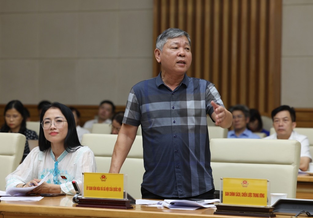 Đại biểu góp ý dự thảo Nghị quyết - Ảnh: VGP/Nhật Bắc Đại biểu góp ý dự thảo Nghị quyết - Ảnh: VGP/Nhật Bắc