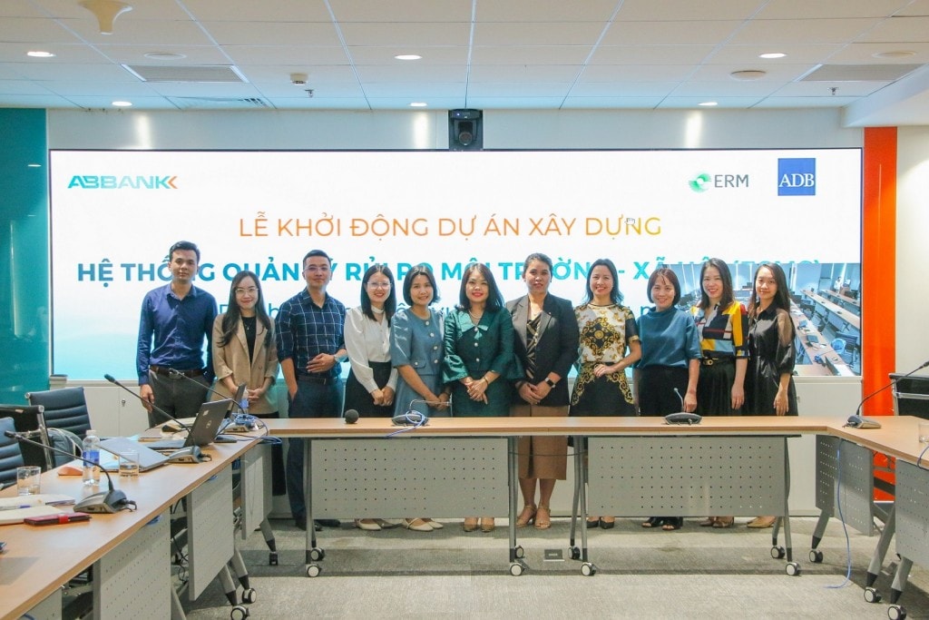 Trước đó, ABBANK đã phối hợp cùng ADB và ERM chính thức khởi động dự án triển khai ESMS nhằm hỗ trợ ngân hàng và khách hàng doanh nghiệp quản trị hiệu quả các rủi ro môi trường và xã hội