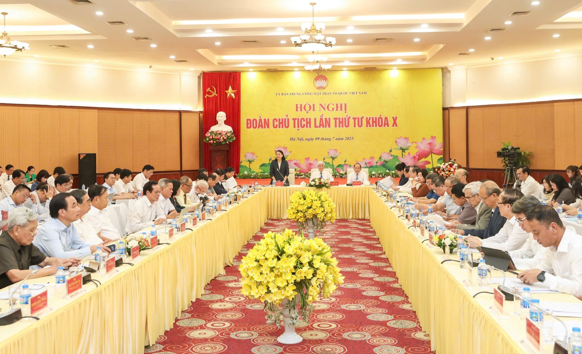 toan-canh-hn(1).jpg