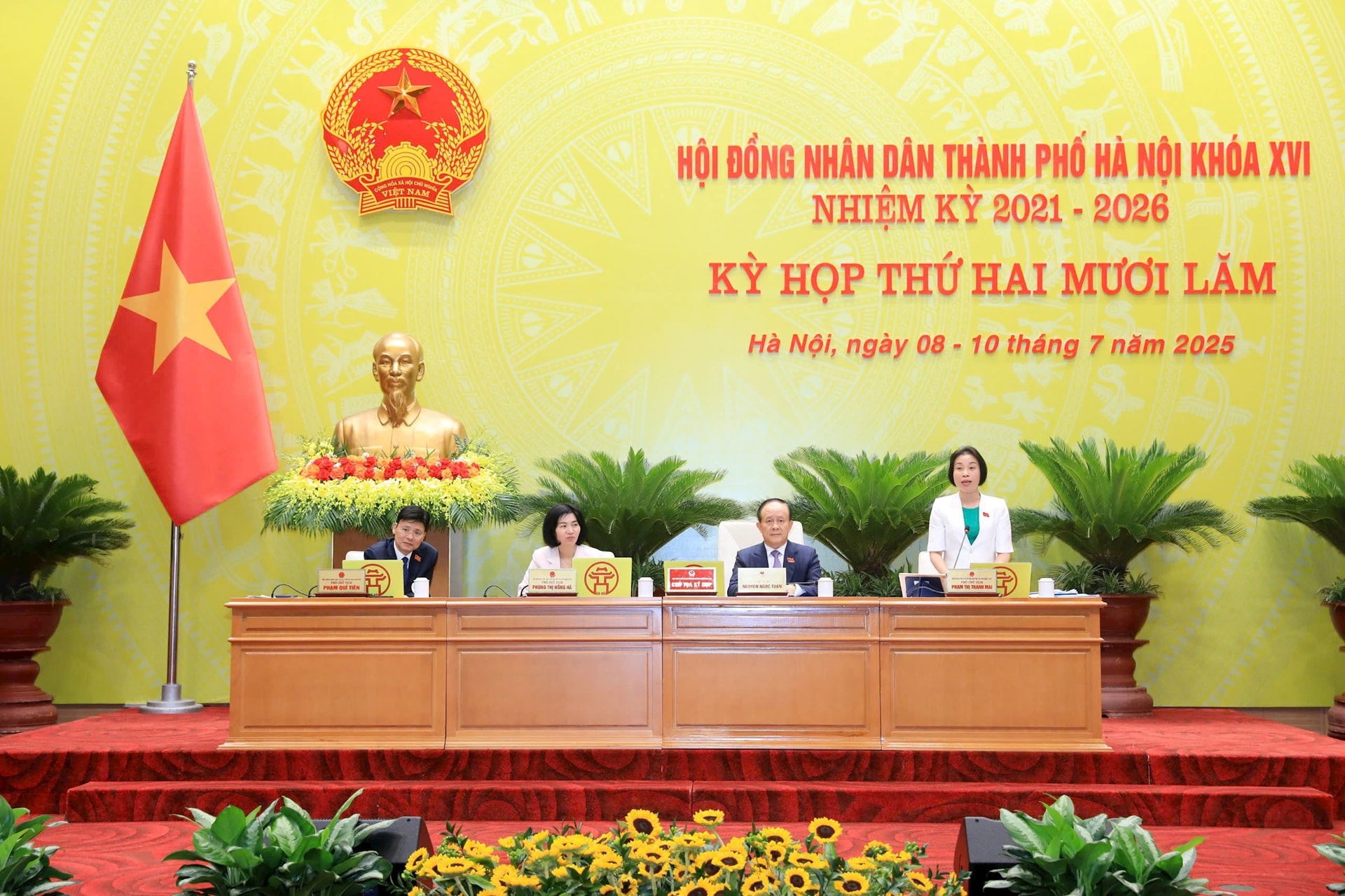 tuan2.jpg