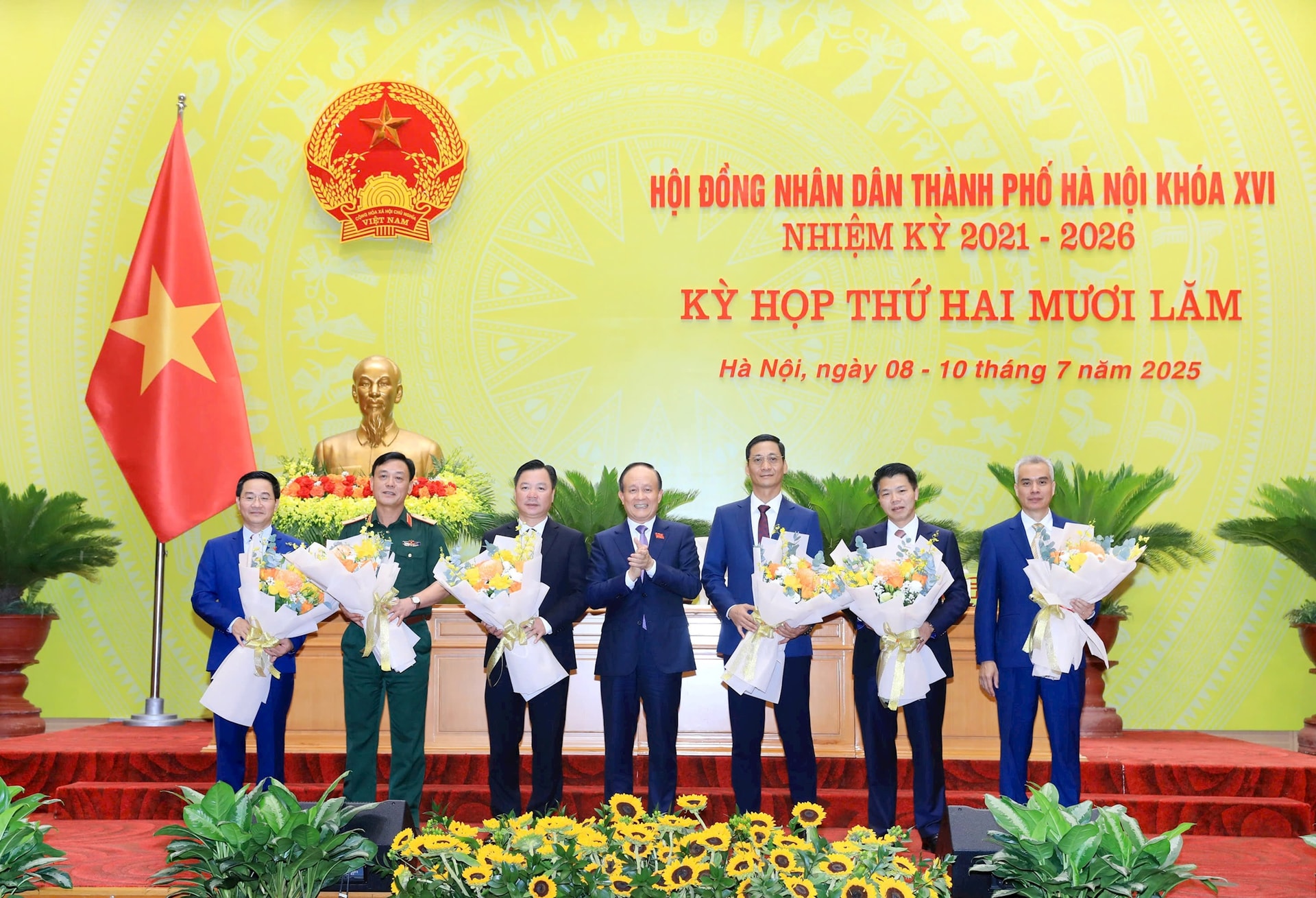 tuan3.jpg
