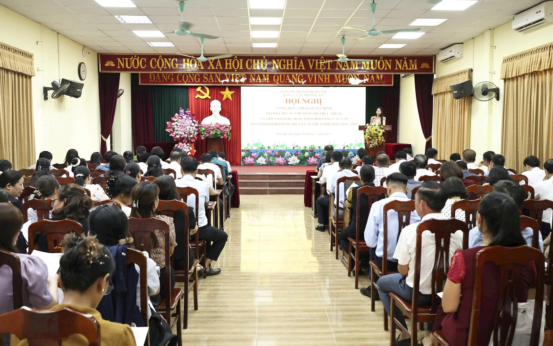 quang-canh-ttin-.jpg