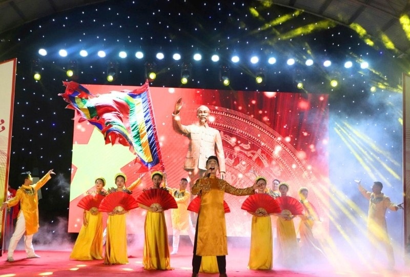2-da-phuc.jpg