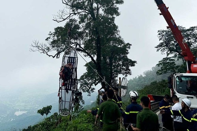 [Podcast] Tin tức ngày 13-7: Giải cứu 2 du khách rơi xuống vực tại Vườn Quốc gia Ba Vì