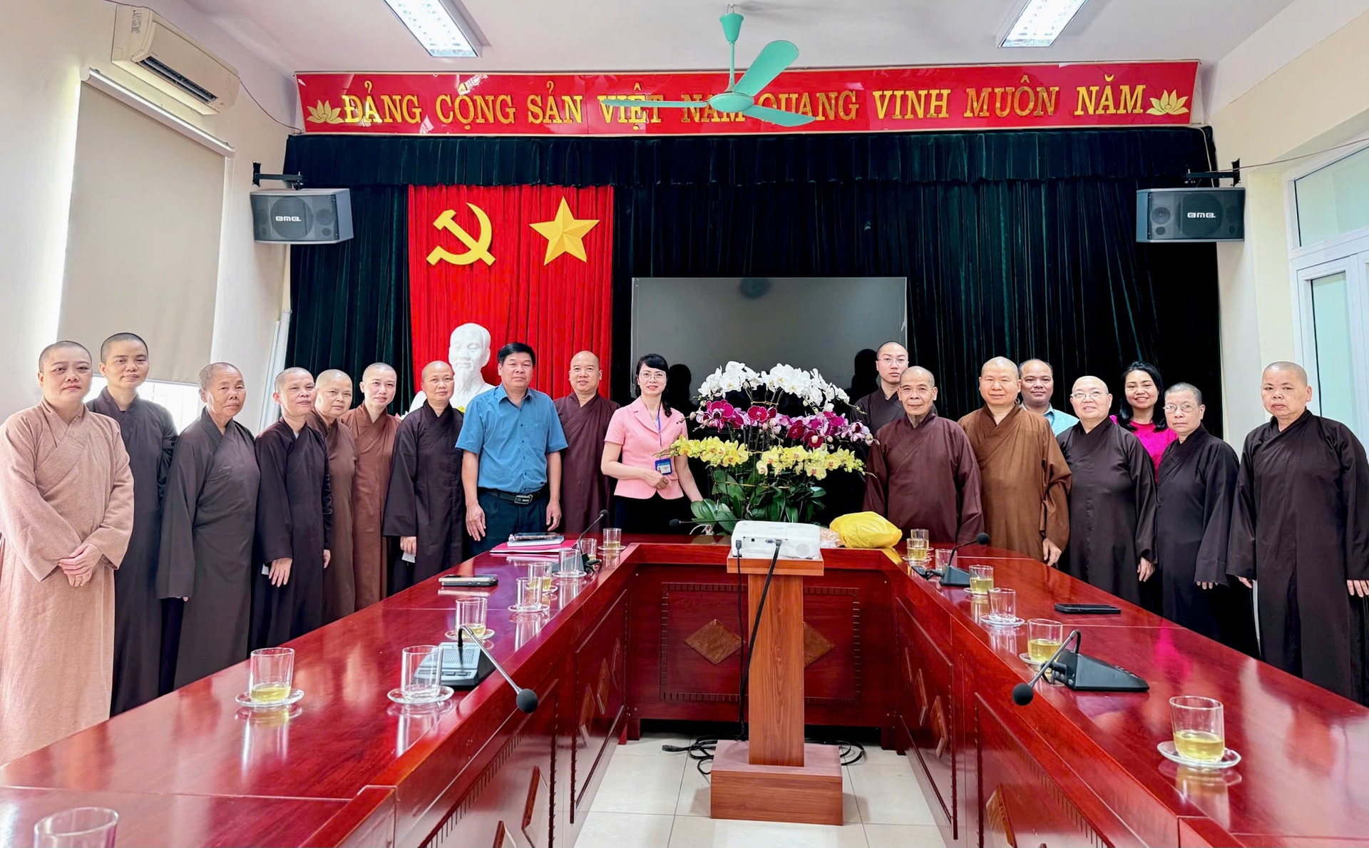 nam-phu-2.jpg