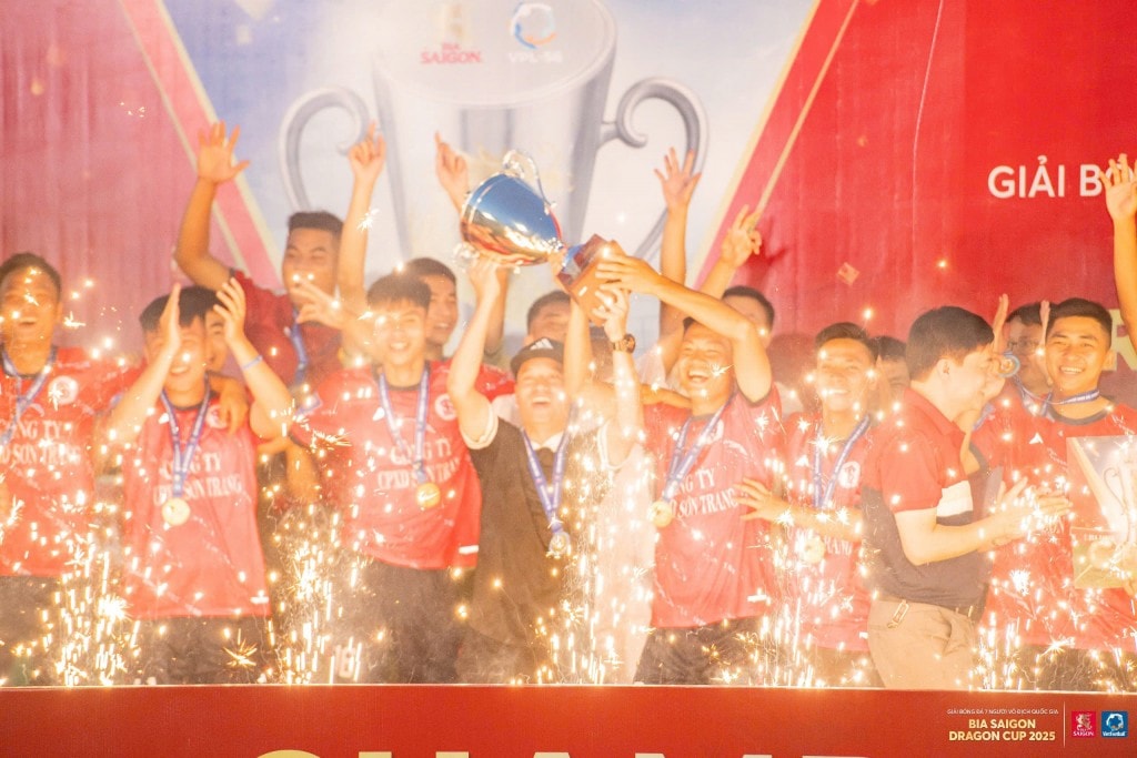 FC Sơn Trang rộng cửa bước tới vòng Chung kết FC Sơn Trang rộng cửa bước tới vòng Chung kết