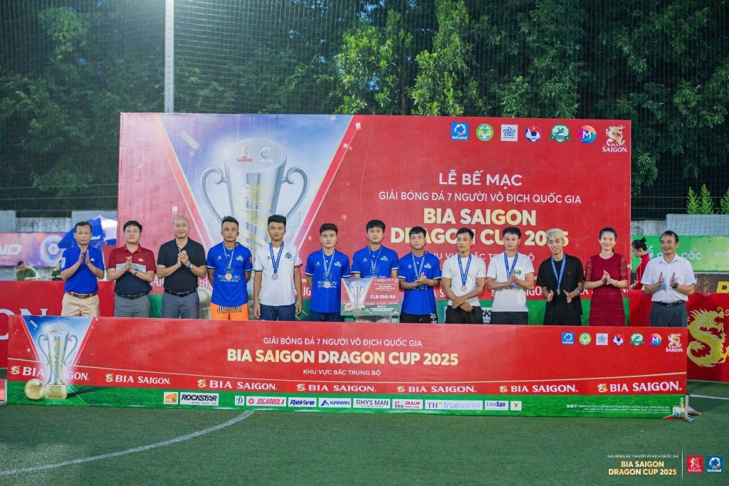 FC Sơn Trang rộng cửa bước tới vòng Chung kết FC Sơn Trang rộng cửa bước tới vòng Chung kết