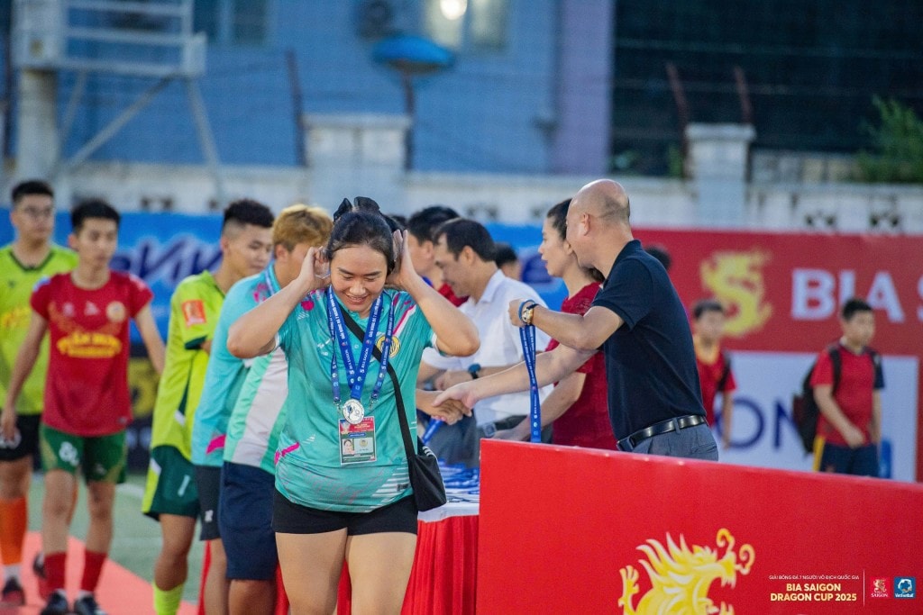 FC Sơn Trang rộng cửa bước tới vòng Chung kết FC Sơn Trang rộng cửa bước tới vòng Chung kết