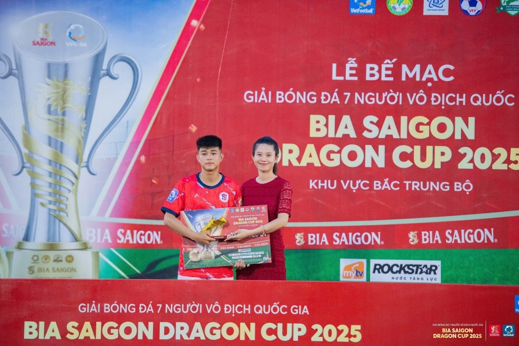 FC Sơn Trang rộng cửa bước tới vòng Chung kết FC Sơn Trang rộng cửa bước tới vòng Chung kết