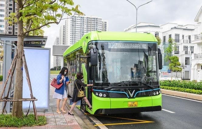 Hà Nội đang nỗ lực chuyển đổi phương tiện giao thông xanh Hà Nội đang nỗ lực chuyển đổi phương tiện giao thông xanh