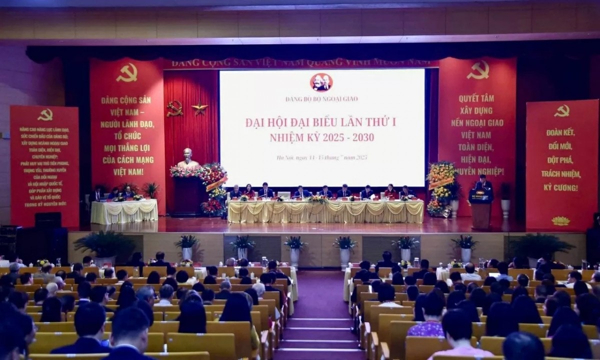 Dấu mốc quan trọng trong lịch sử của Đảng bộ và ngành Ngoại giao