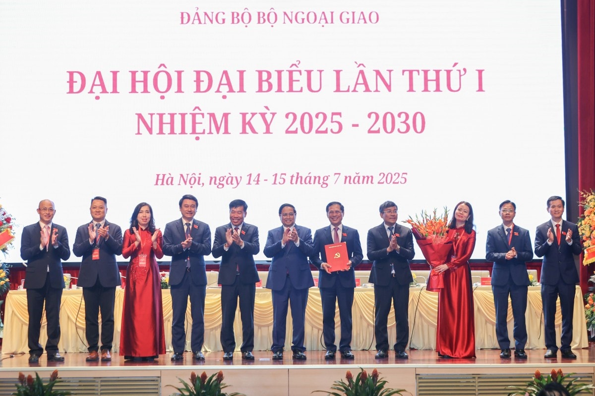 Xây dựng ngành ngoại giao chuyên nghiệp, văn minh, hiện đại, nhân văn, hiệu quả