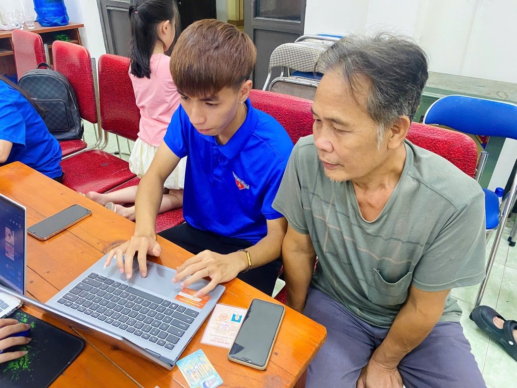 Hướng dẫn đảng viên cài đặt ứng dụng giải quyết thủ tục hành chính của Đảng