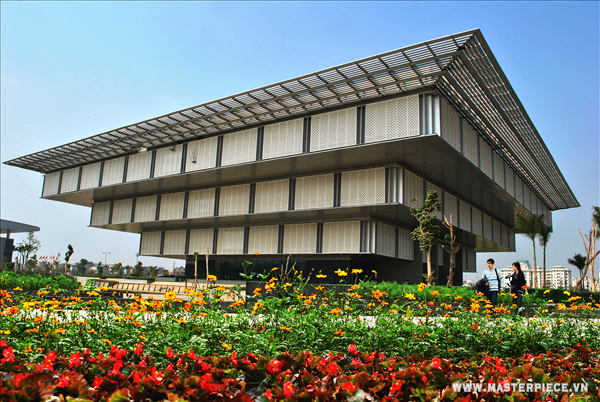bao-tang-ha-noi-2.png