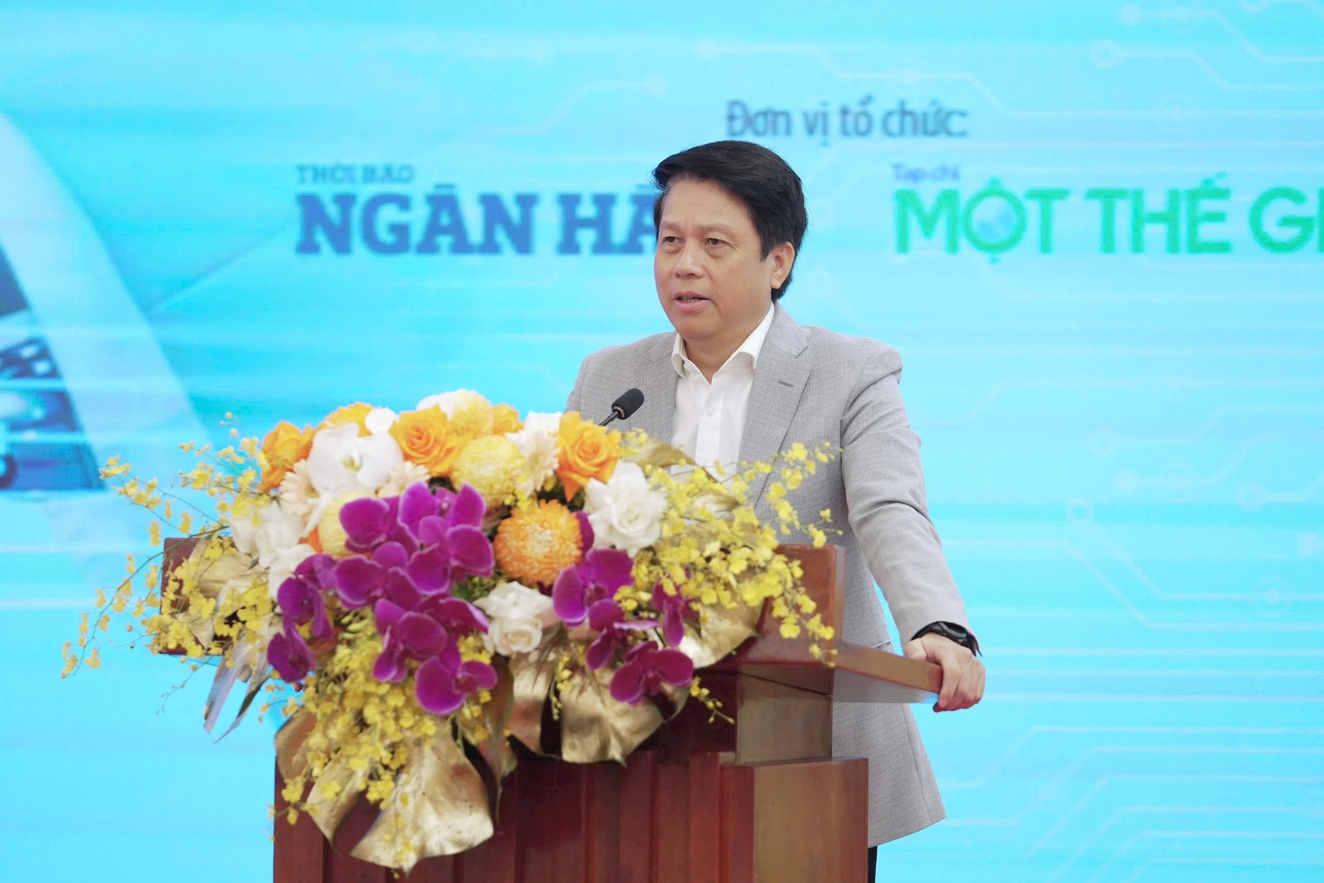ngan-hang-3.jpg