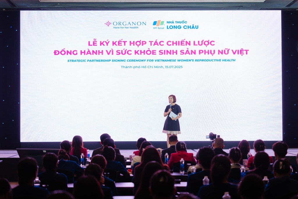 Đại diện hệ thống nhà thuốc và tiêm chủng Long Châu tại sự kiện. Đại diện hệ thống nhà thuốc và tiêm chủng Long Châu tại sự kiện.