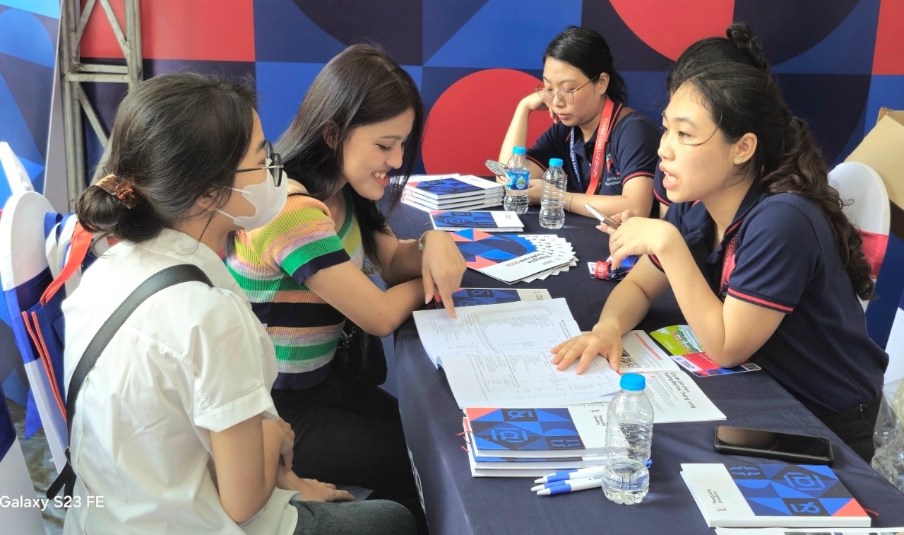 [Podcast] Chọn tổ hợp vào lớp 10: Thận trọng với bước khởi đầu cho cả hành trình nghề nghiệp