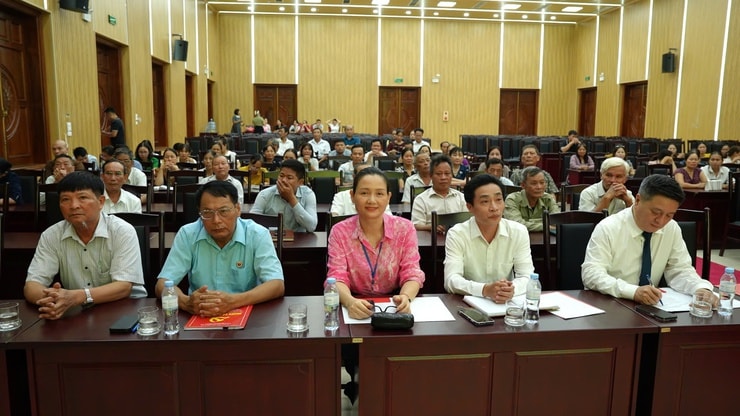 Các đại biểu dự hội nghị. Ảnh: Nguyễn Lý