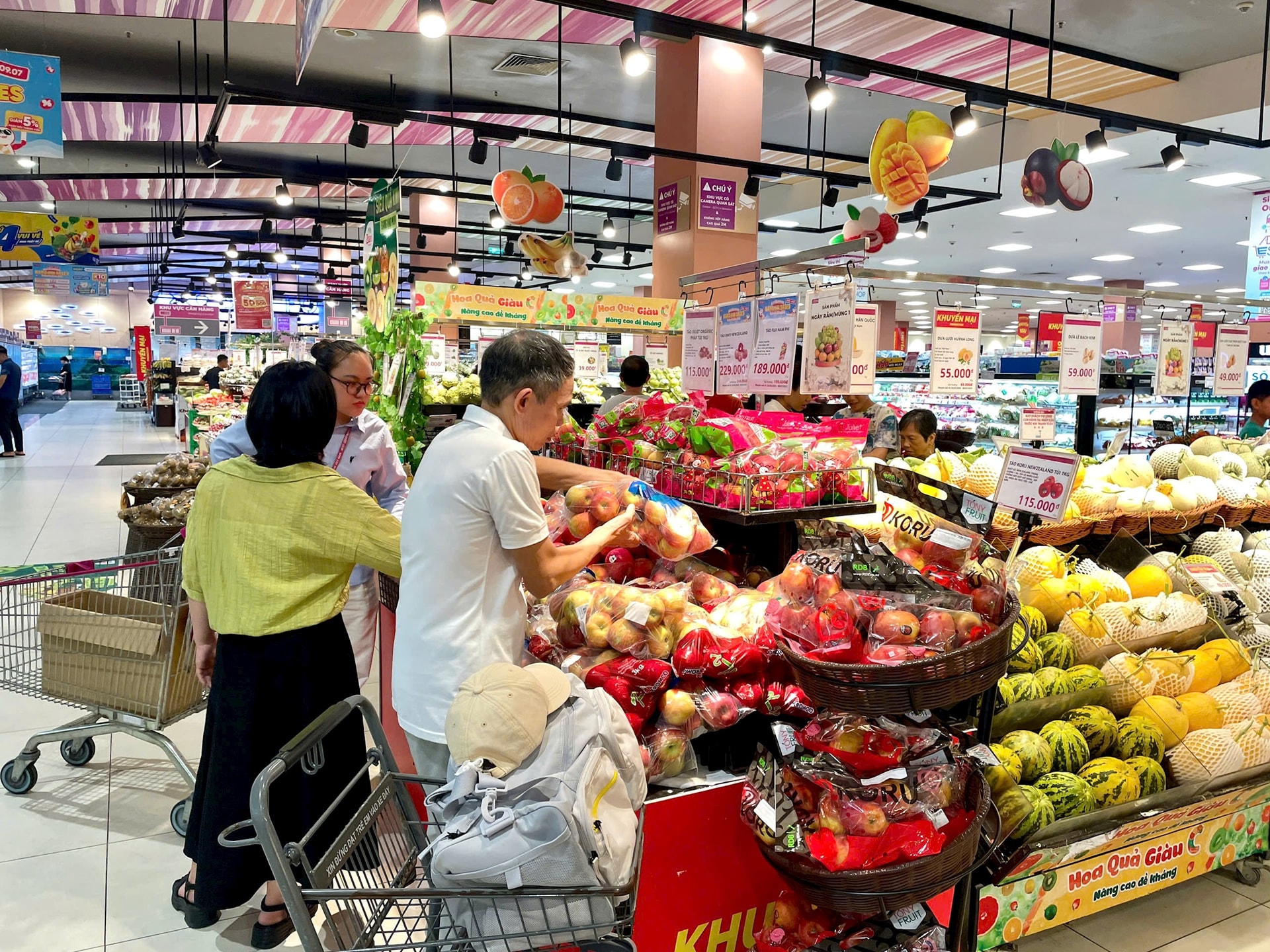 18-7-aeon.jpg