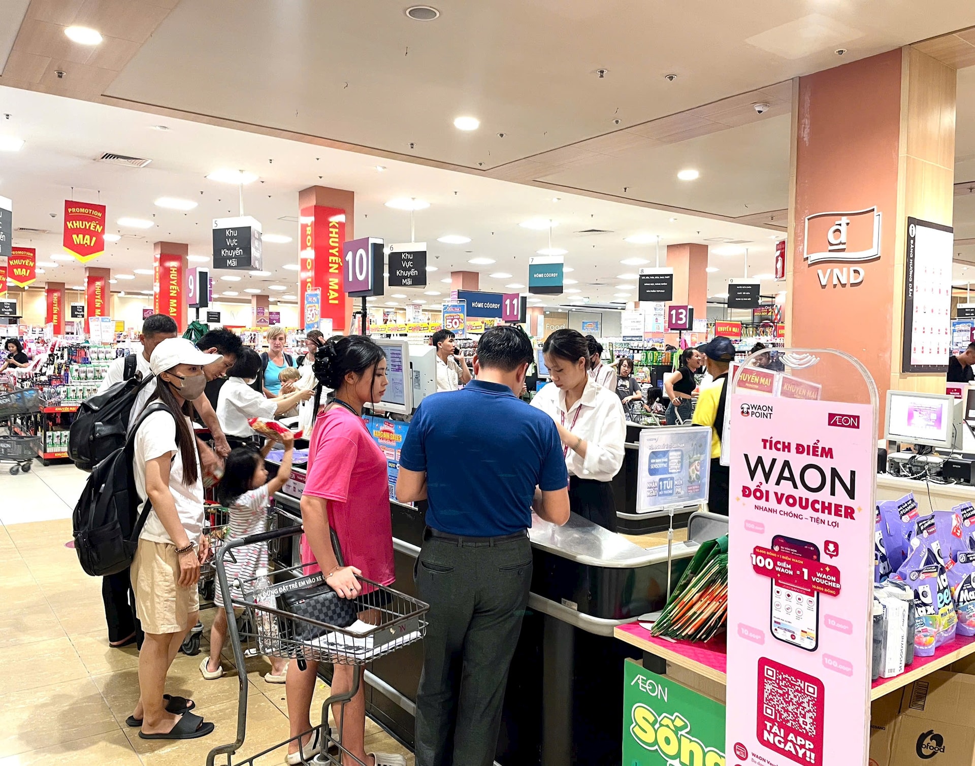 18-7-aeon1.jpg