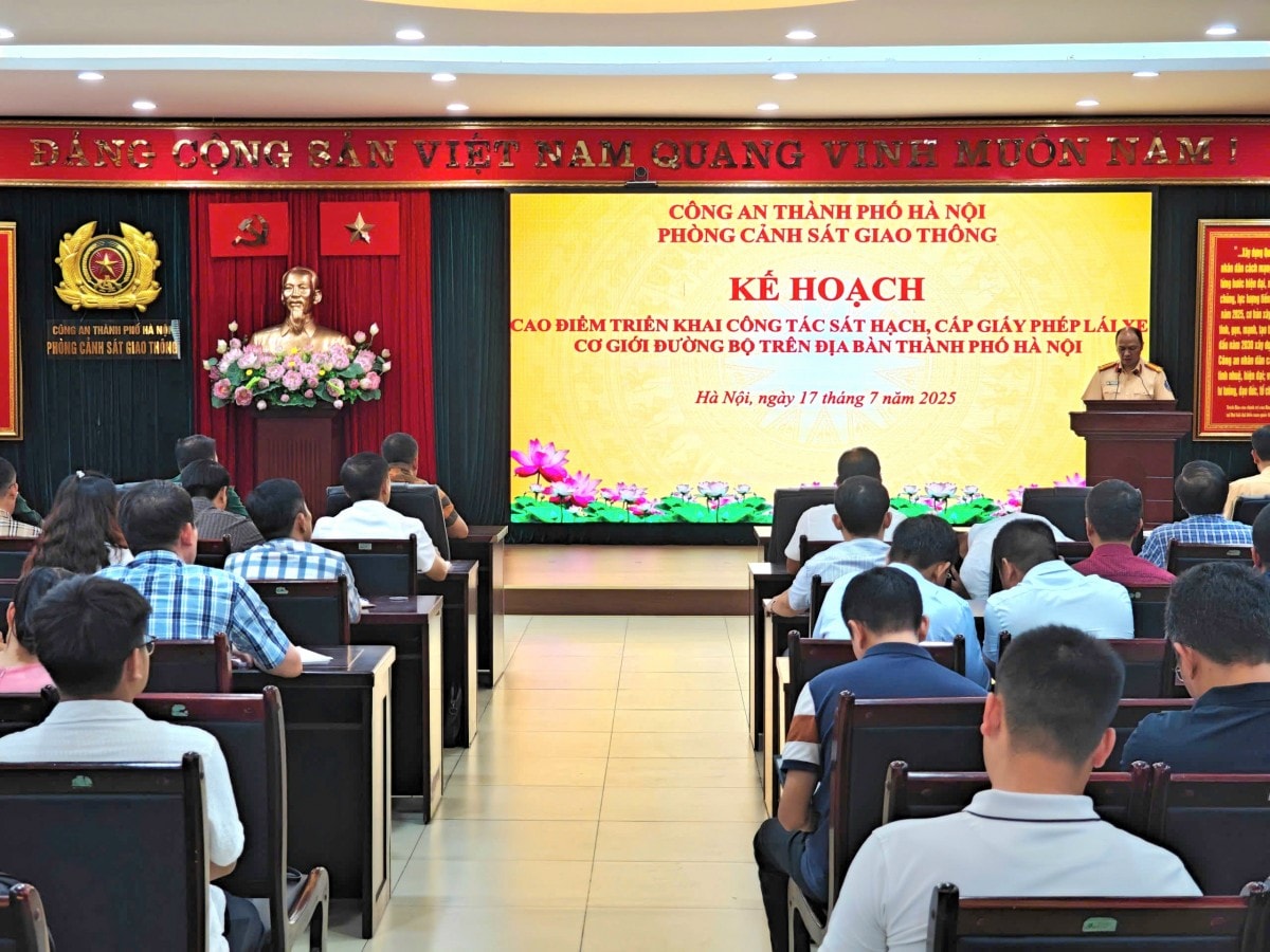 Hà Nội: Sẽ tổ chức sát hạch cho hàng nghìn học viên mỗi ngày, đáp ứng nhu cầu cấp Giấy phép lái xe Hà Nội: Sẽ tổ chức sát hạch cho hàng nghìn học viên mỗi ngày, đáp ứng nhu cầu cấp Giấy phép lái xe