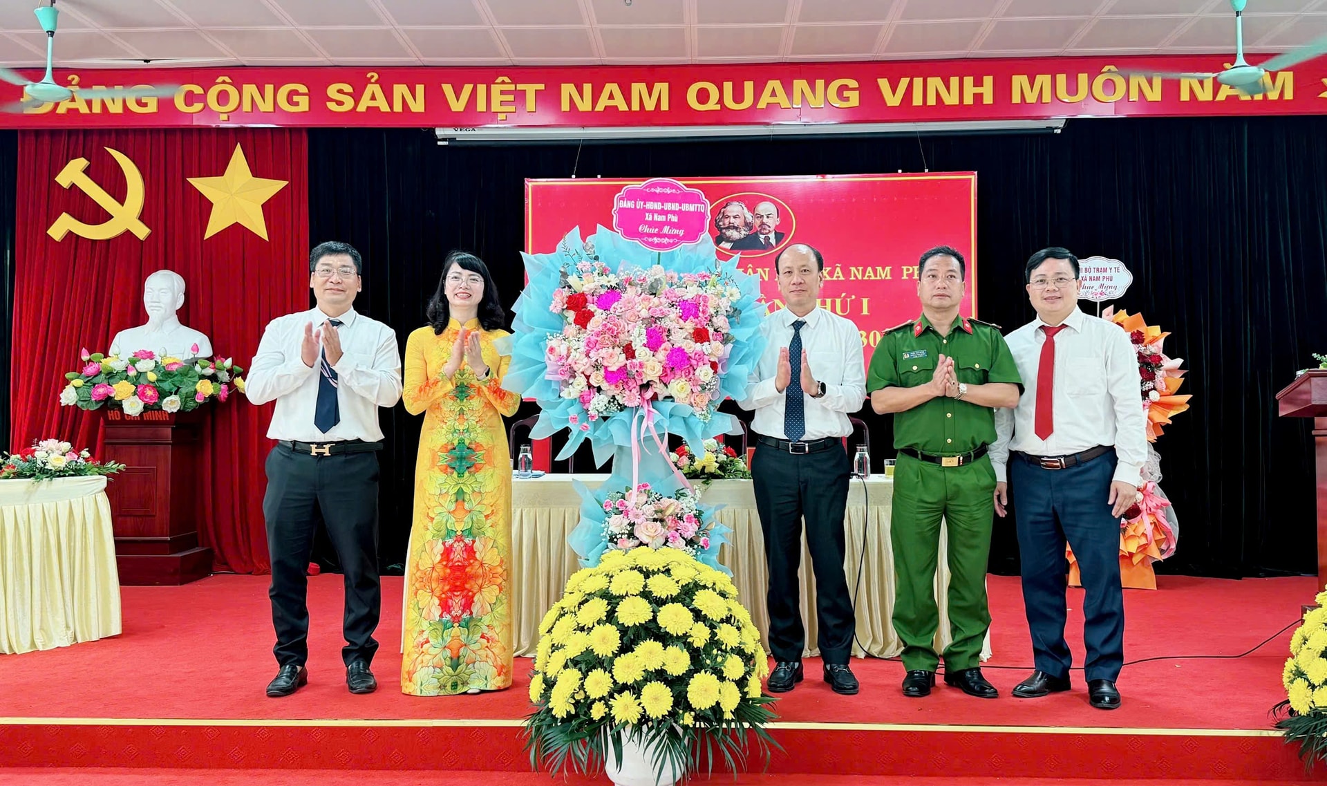 nam-phu.jpg