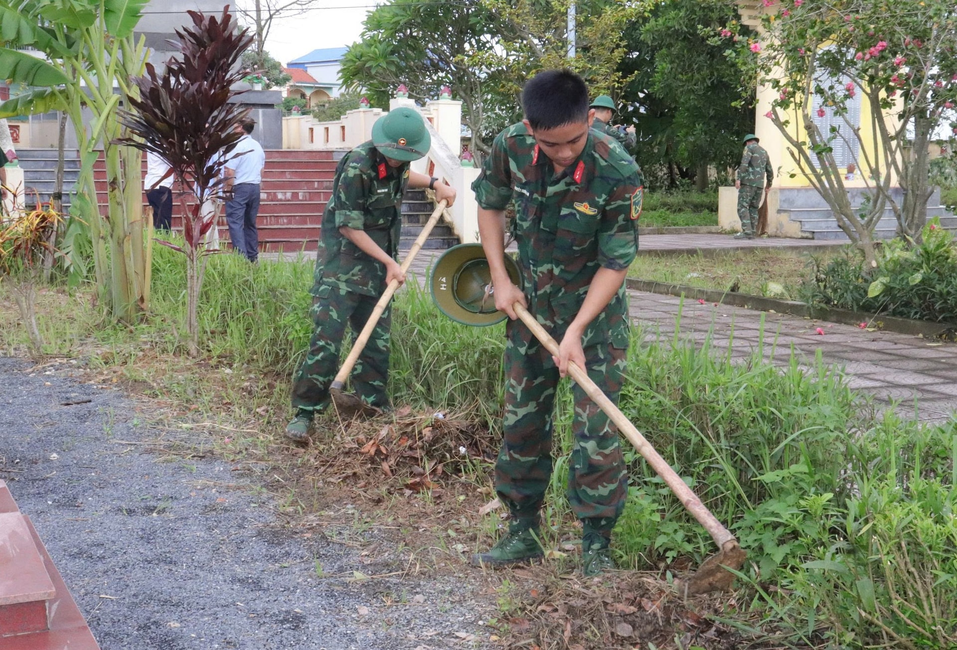 3kieu-phu.jpg