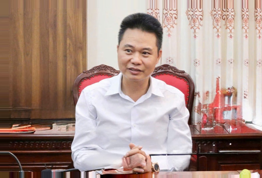 bi-thu.jpg