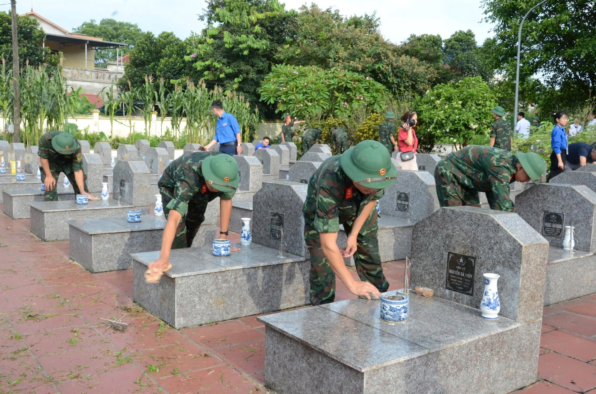 tung-thien4.jpg