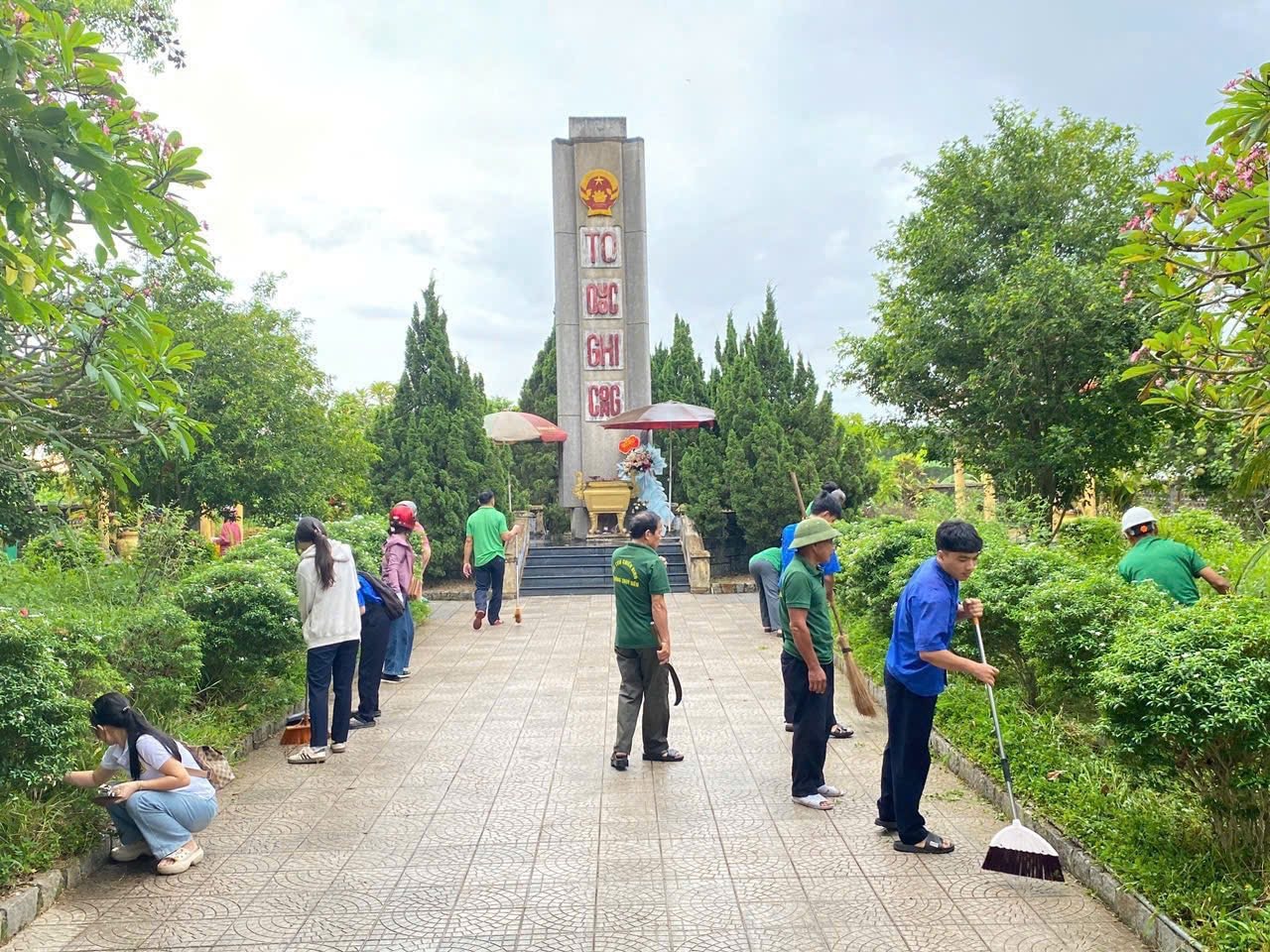 a367-hue-chu-nhat-xanh.jpg