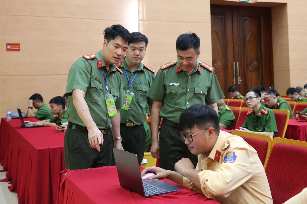 Kỳ 1: Công an thành phố Hà Nội: Vững vàng công tác xây dựng Đảng